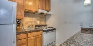 1190 Birch Apartments Gallery 12