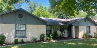 Nice Large One Level/Three Bedroom/Two Bath Home/Split Plan/Oversized 2 Car Side Entry Garage on a Corner Lot Nice Large One Level/Three Bedroom/Two Bath Home/Split Plan/Oversized 2 Car Side Entry Garage on a Corner Lot Gallery 1