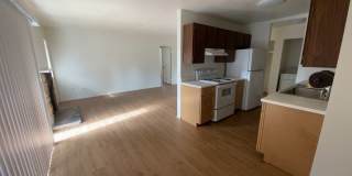 2 Bed/1.5 Bath Updated Condo Near SMART/Hwy 101/Raleys Shopping Plaza/Washer-Dryer in Unit 2 Bed/1.5 Bath Updated Condo Near SMART/Hwy 101/Raleys Shopping Plaza/Washer-Dryer in Unit Gallery 3