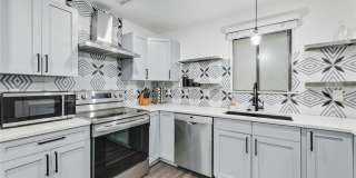 8600 Fathom Circle - 24032403 Gallery 5