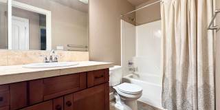 Modern 3 Bed/2.5 Bath with Double Car Garage Townhome in Sandy, OR! Gallery 27