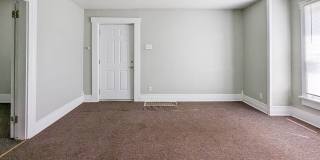 PRELEASING for AUGUST! Close to Campus; In-Unit Washer and Dryer Gallery 3