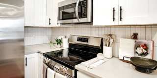 Artisan on 39th Gallery 22