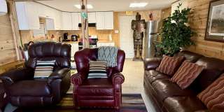 719 W Mission Ln Gallery 1