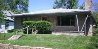 Update 3br 1ba South Campus and Bryan Park Gallery 1