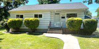 Adorable Three Bedroom Home in Richland! Fully fenced backyard! Adorable Three Bedroom Home in Richland! Fully fenced backyard! Gallery 1
