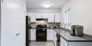 Oak Park Townhomes Gallery 3