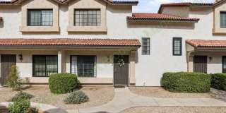 Charming Townhome Living in the Heart of Chandler – Community Pool & Prime Location! Charming Townhome Living in the Heart of Chandler – Community Pool & Prime Location! Gallery 1