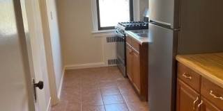 300 Main Street unit: 6B Gallery 1