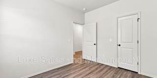 10912 Oak Hollow Drive Gallery 11
