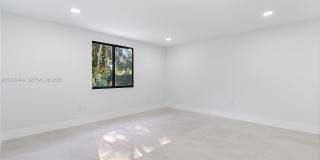 4800 SW 61st Ave Gallery 25