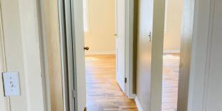 Cute Bungalow, Centrally Located Gallery 9