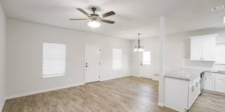 119-1 N Park Ct Gallery 1
