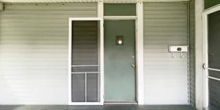PRELEASING for AUGUST! Close to Campus Gallery 19