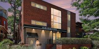 Available NOW! 2 Bedroom 2 Bath Beautiful Condo in Denver! Gallery 1