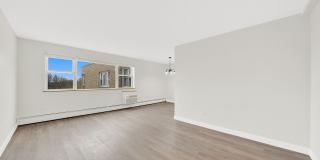 6161 N Hoyne Avenue Gallery 6