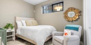 1410 W Huron Street Gallery 21