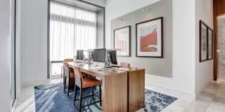 Solaire 7077 Woodmont Gallery 9