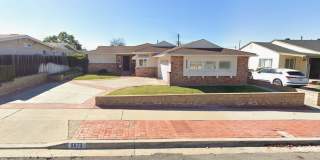 Spacious Allied Gardens Home with Expansive Living Space Gallery 1