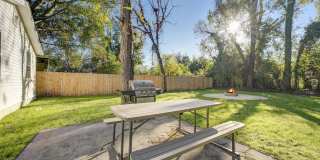 4731 Spruce Street Gallery 22