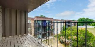 Brooklyn Crossing Gallery 25