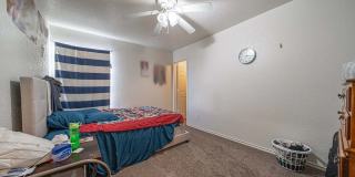 Room in 4 Bedroom Home at Magnolia Grove Gallery 8