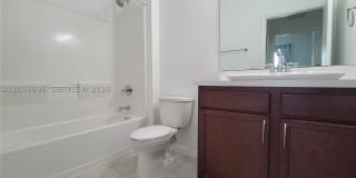 1107 NW 40th Ter Gallery 27