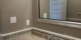 229 Deaderick Ave Gallery 36