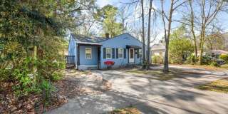 Charming Duplex with Fenced Yard Near Daffin Park – 1306 E 53rd St Gallery 12