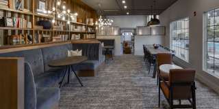 Cove at Covington Center - Apartments & Townhomes Gallery 8