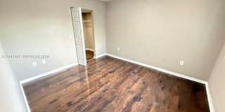 4167 N Haverhill Rd Gallery 7