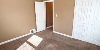 3-Bedroom House with 1-Car Attached Garage Gallery 17