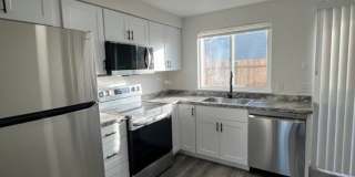 Town Home | Available Now! Gallery 5
