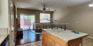3-bedroom 2-bath home with den located in Edgewater Gallery 13