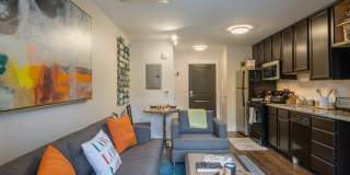 Student Housing - Latitude Gallery 16