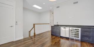 105 West Chestnut Street Gallery 10