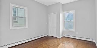 35 LEXINGTON AVE Gallery 7