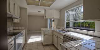 Ardenwood addentace area. Updated single family homes Gallery 9