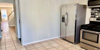 2445 East Huntingdon Street Gallery 7