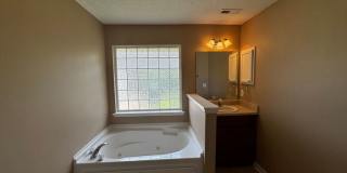 7010 Thornwood Lane Southeast Gallery 31