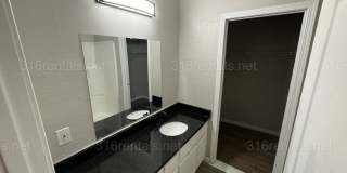 $1195- 3 room 2 bath - Single Family Home locate in the South Central Neighborhood Gallery 5