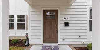 2923 Pretty Lake Avenue Gallery 5