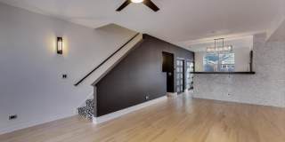 6951 N Western Avenue Gallery 16