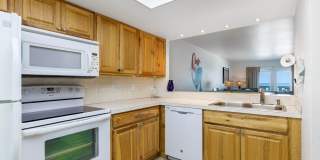 Fully Furnished Beach Escape – Gulf Views & Coastal Vibes 2 Beds | 2 Bath Gallery 23