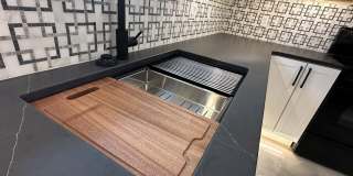 5 Bed 4 Bath Home fenced yard Gallery 16