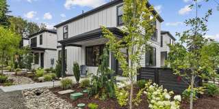 Modern Living in the Heart of Lake Oswego!! Stunning New 3BR 2.5BA Modern Living in the Heart of Lake Oswego!! Stunning New 3BR 2.5BA Gallery 28