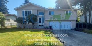 Beautiful 4 Bedroom/ 3 Bath Home close to Sunnyside Beach Park/ JBLM/ Fort Steilacoom! Gallery 1