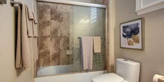 Spacious 3 BDR Townhome on Golf Course Gallery 31
