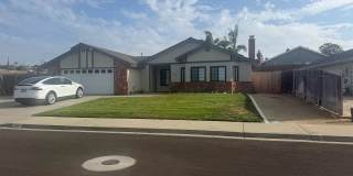 3-Bedroom Home with Versatile Bonus Room Gallery 1