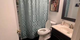Room in 3 Bedroom home in Durham Gallery 23
